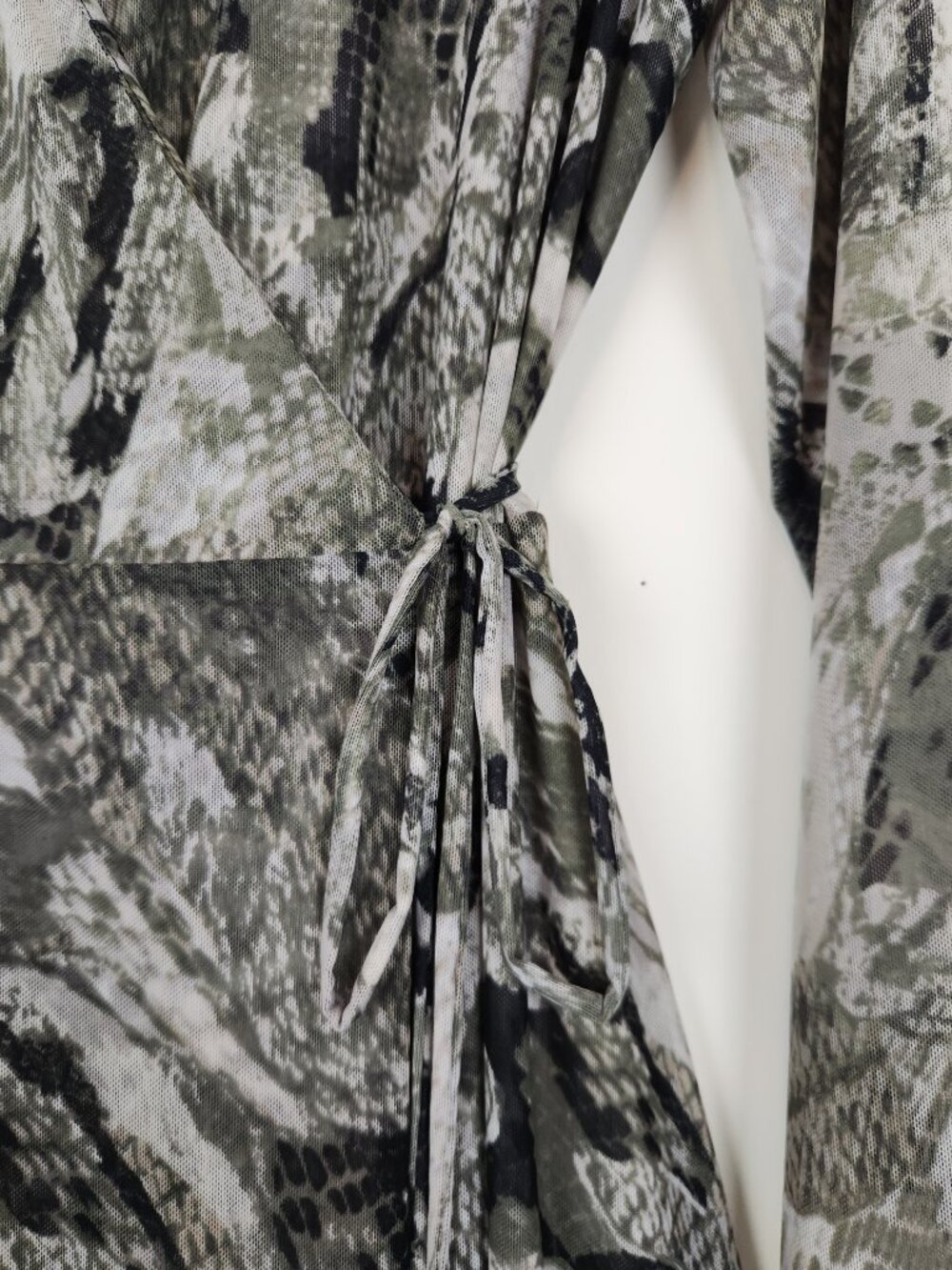 White House Black Market Size 12P Olive  Long Sleeve Tiered Midi Mesh Wrap Dress - Picture 5 of 9